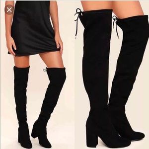 👢🖤Over-the-knee Steve Madden black suede boots!